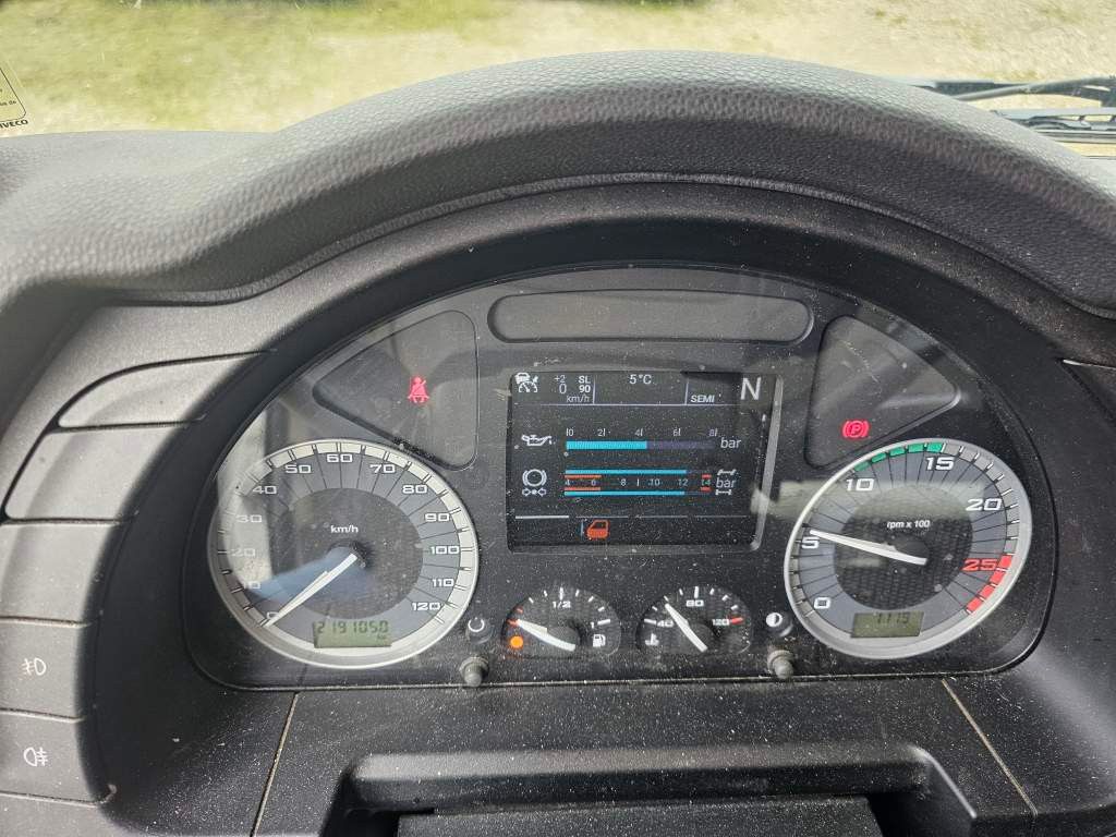 Fahrzeugabbildung Iveco 460 S-Way, LNG, BDF/3.Achse drehbar+Lift