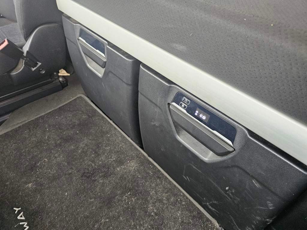 Fahrzeugabbildung Iveco 460 S-Way, LNG, BDF/3.Achse drehbar+Lift