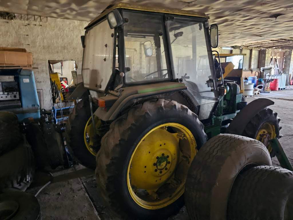 Fahrzeugabbildung John Deere 1850 A