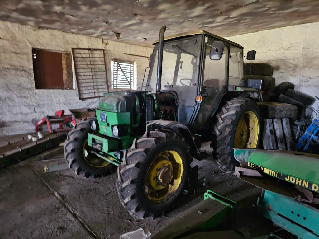 Fahrzeugabbildung John Deere 1850 A