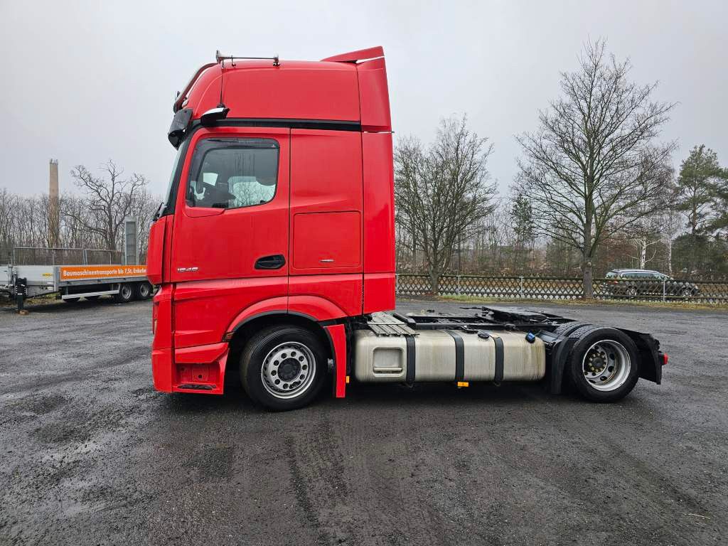 Fahrzeugabbildung Mercedes-Benz 1848 LL Giga Space, Retarder, Deutsches Fahrzeug