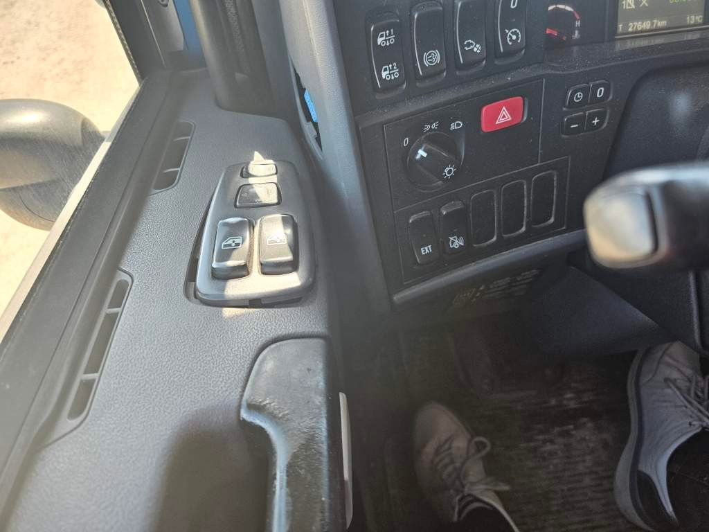 Fahrzeugabbildung Scania P 400, NTM 20 cbm, 1 Kammer, Retarder, Winde