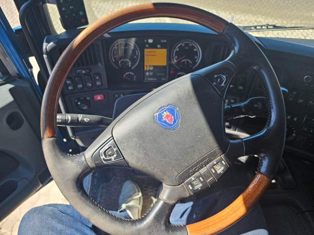 Fahrzeugabbildung Scania P 400, NTM 20 cbm, 1 Kammer, Retarder, Winde