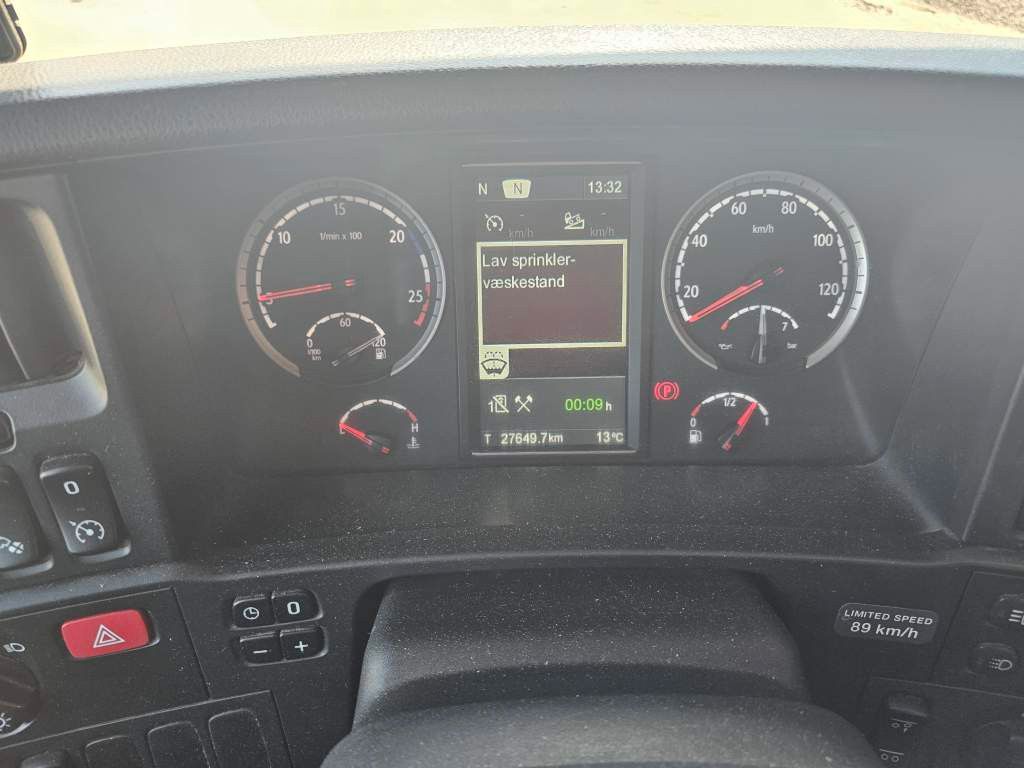 Fahrzeugabbildung Scania P 400, NTM 20 cbm, 1 Kammer, Retarder, Winde