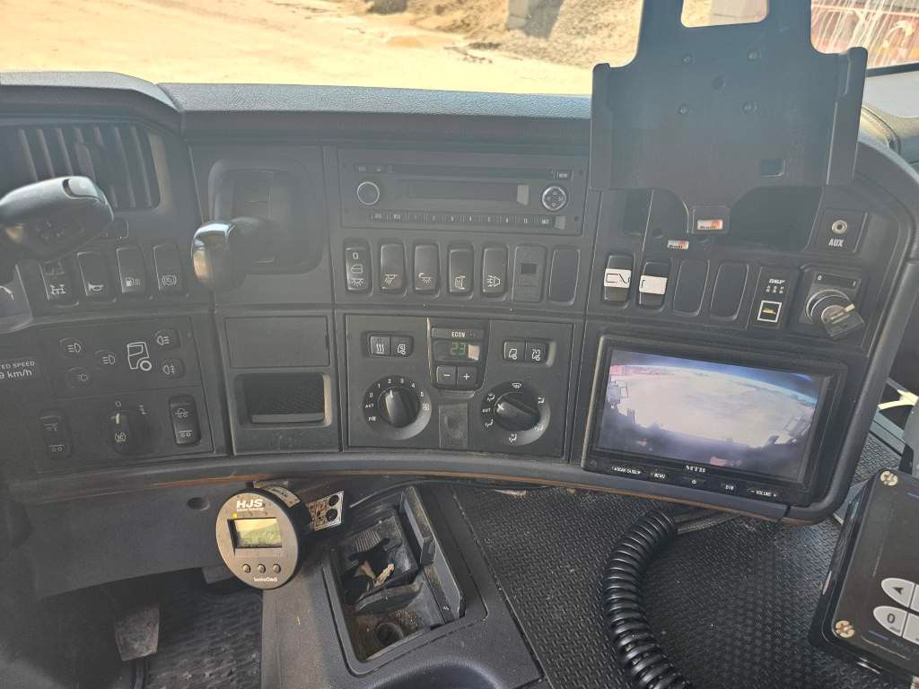 Fahrzeugabbildung Scania P 400, NTM 20 cbm, 1 Kammer, Retarder, Winde
