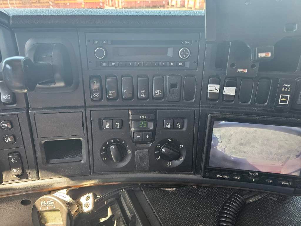 Fahrzeugabbildung Scania P 400, NTM 20 cbm, 1 Kammer, Retarder, Winde