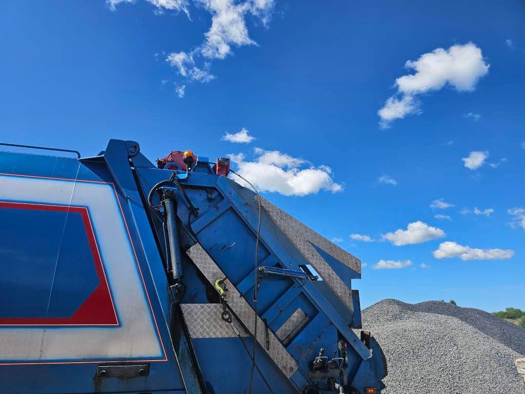 Fahrzeugabbildung Scania P 400, Retarder, Winde, NTM 20 cbm , Klima