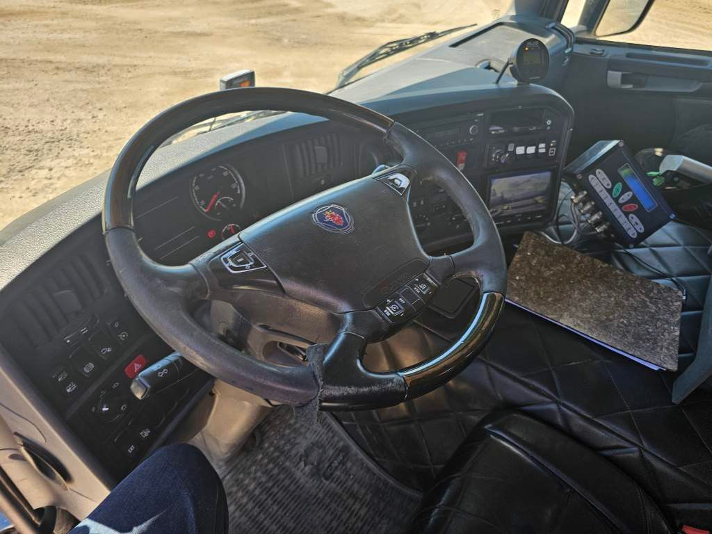 Fahrzeugabbildung Scania P 400, Retarder, Winde, NTM 20 cbm , Klima