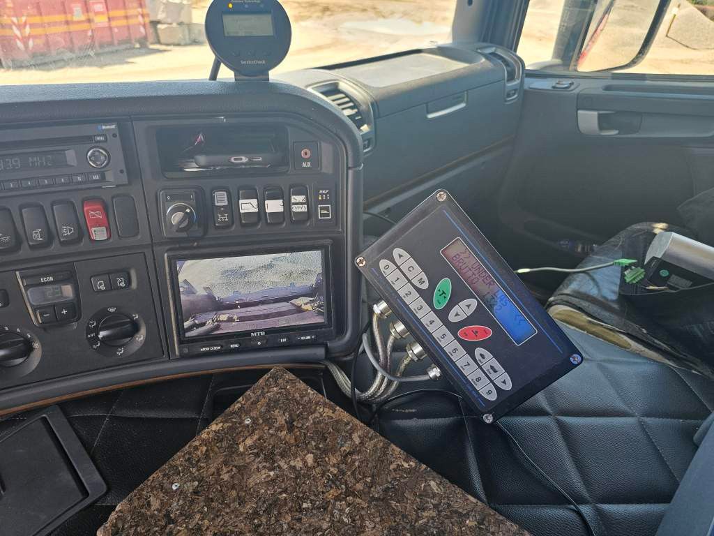 Fahrzeugabbildung Scania P 400, Retarder, Winde, NTM 20 cbm , Klima