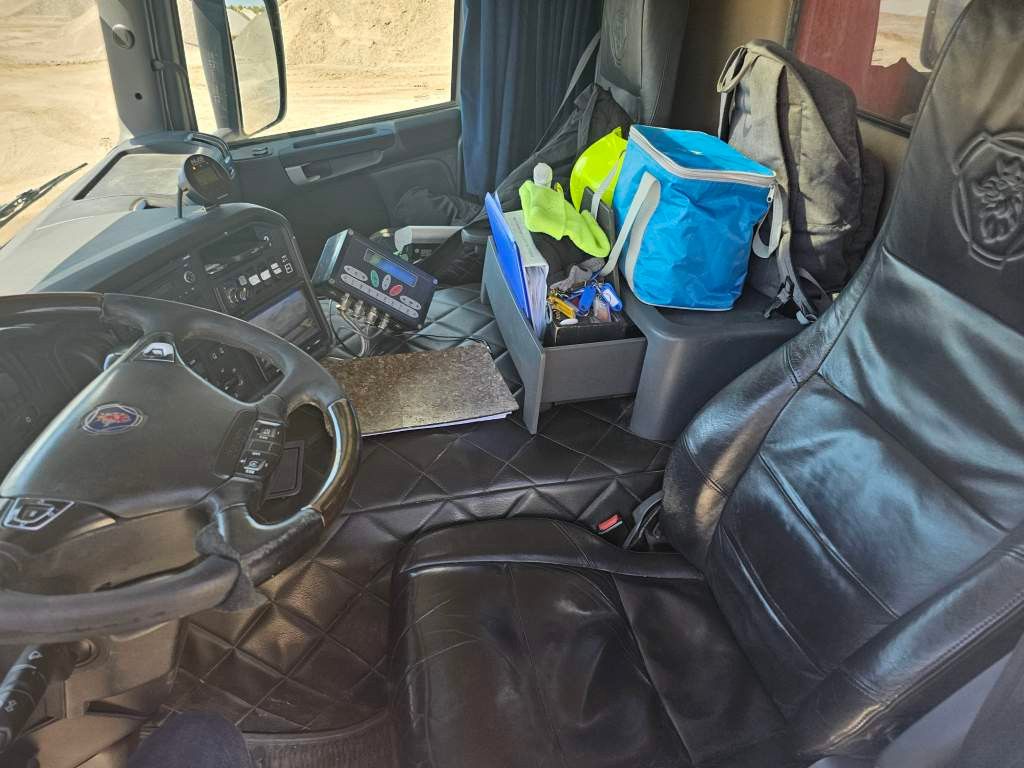 Fahrzeugabbildung Scania P 400, Retarder, Winde, NTM 20 cbm , Klima