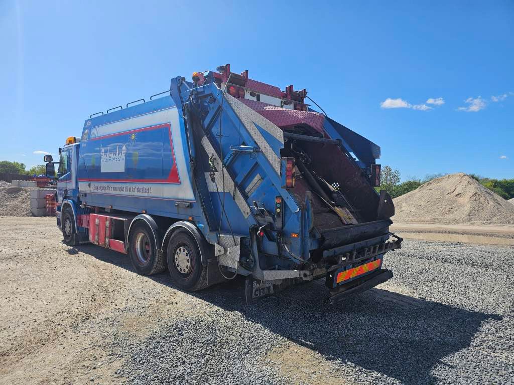 Fahrzeugabbildung Scania P 400, Retarder, Winde, NTM 20 cbm , Klima