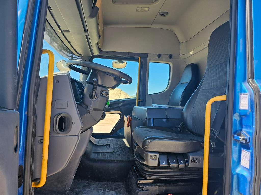 Fahrzeugabbildung Scania P 320 6x2, Box, Euro 6, Klima, L Haus, Ladebord