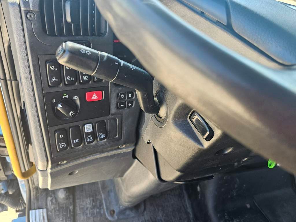 Fahrzeugabbildung Scania P 320 6x2, Box, Euro 6, Klima, L Haus, Ladebord