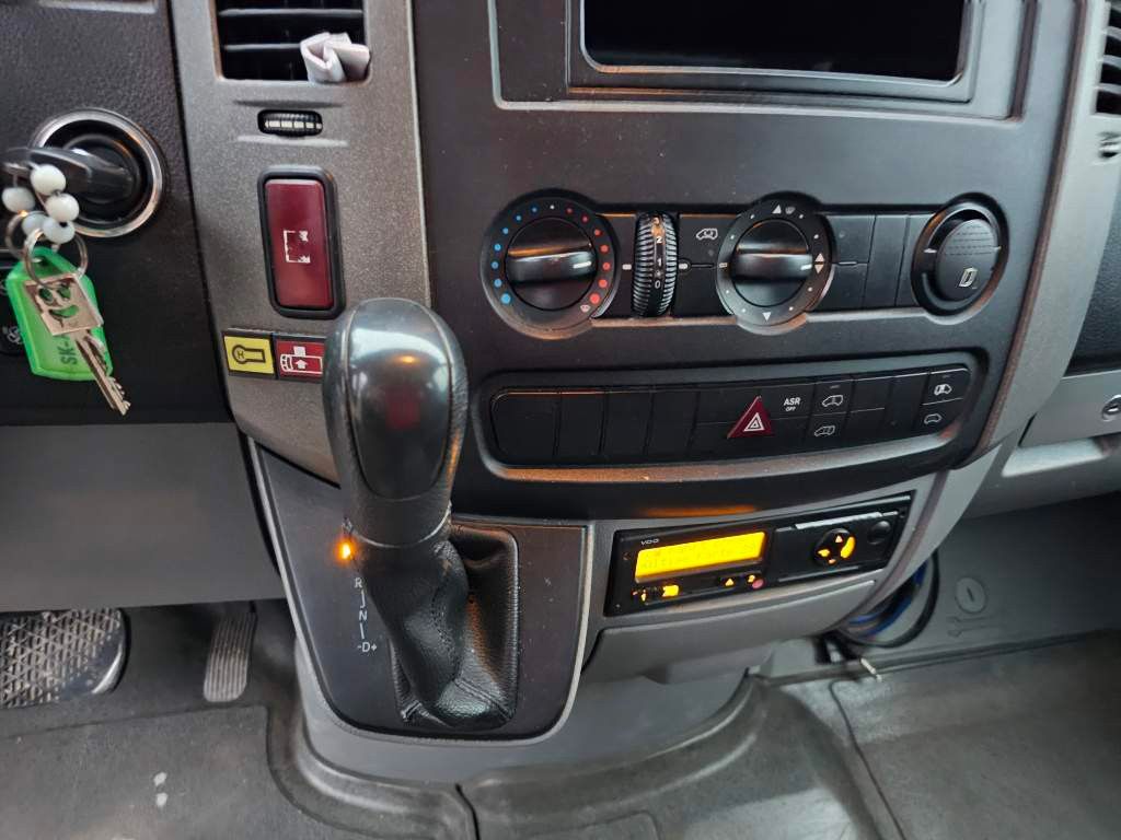 Fahrzeugabbildung Mercedes-Benz Transfer 45, Sprinter 516 CDI, hydr. Tür, 16+1