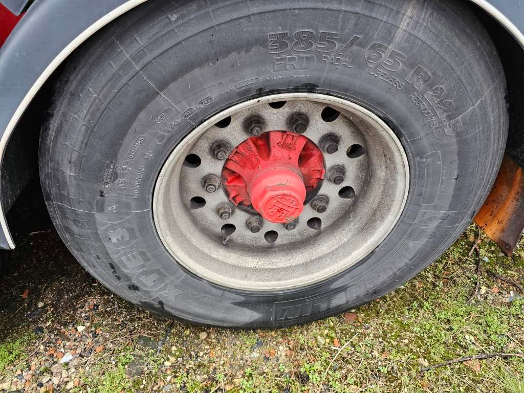 Fahrzeugabbildung Stas 80 cbm Getreidemulde, Pallettenbreit