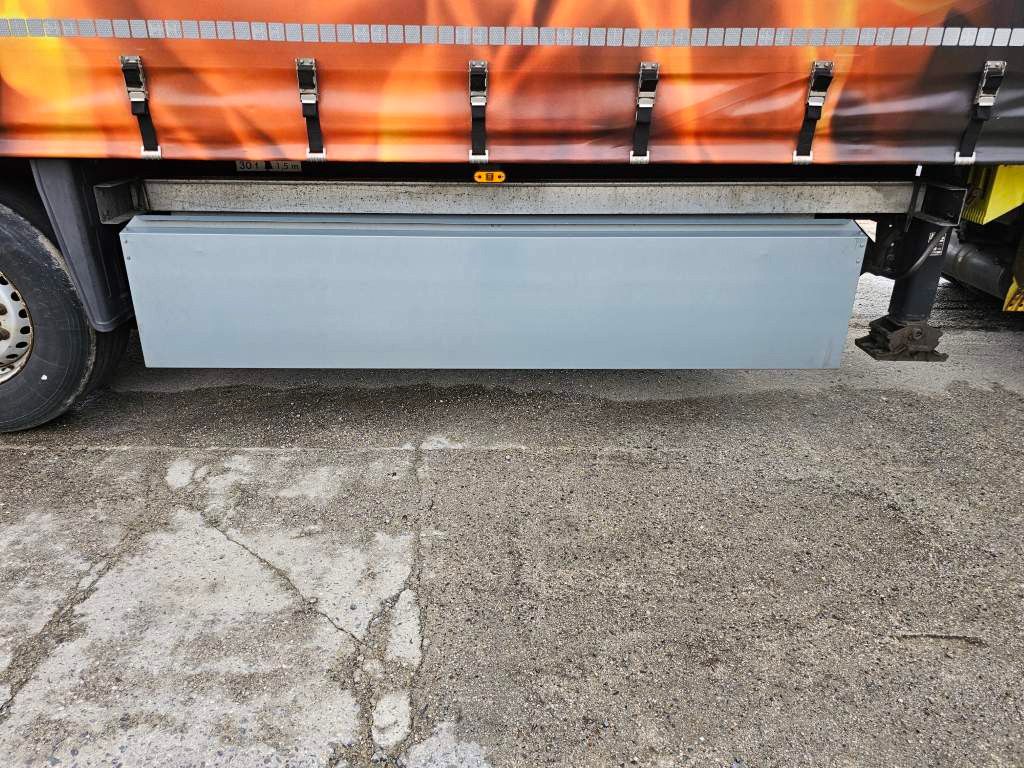 Fahrzeugabbildung Schmitz Cargobull Gardine, 9,00 m Coiler, Chassis feuerverzinkt