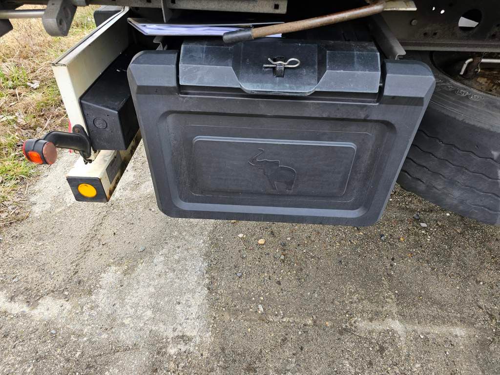Fahrzeugabbildung Schmitz Cargobull Gardine, 9,00 m Coiler, Chassis feuerverzinkt