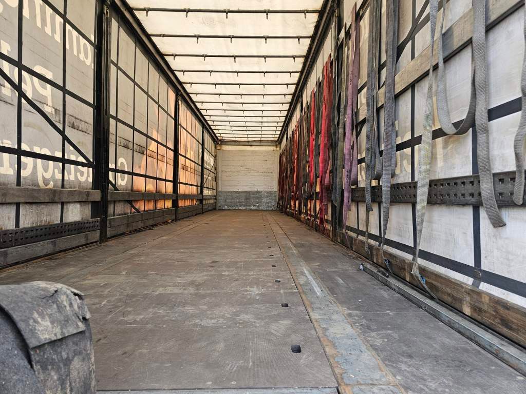 Fahrzeugabbildung Schmitz Cargobull Gardine, 9,00 m Coiler, Chassis feuerverzinkt