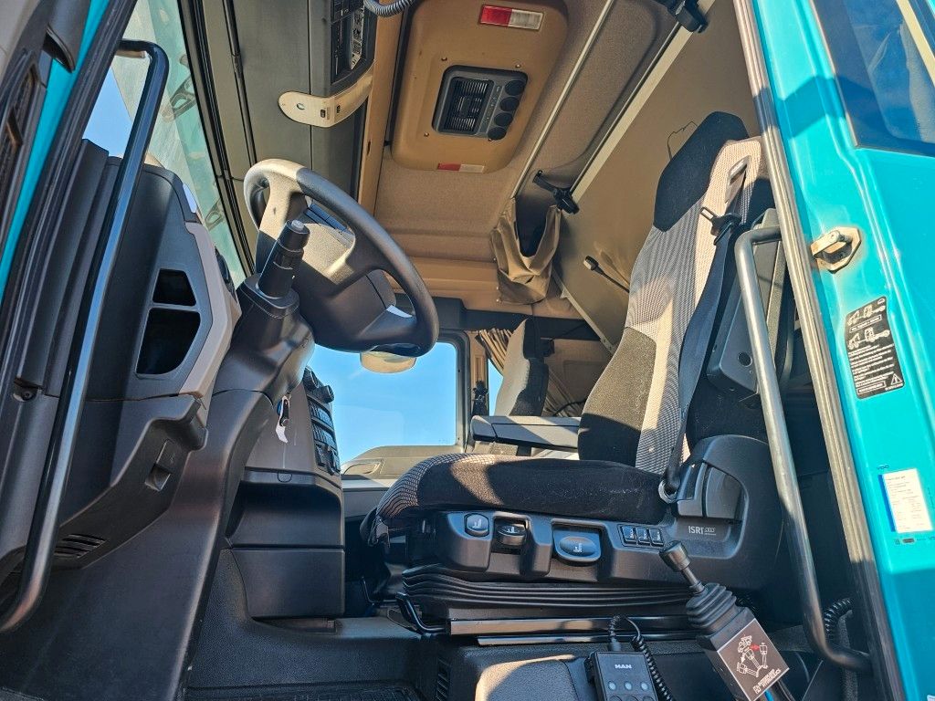 Fahrzeugabbildung MAN 18.510 TGX mit Drum Kompressor + 2 Kreis Hydr.