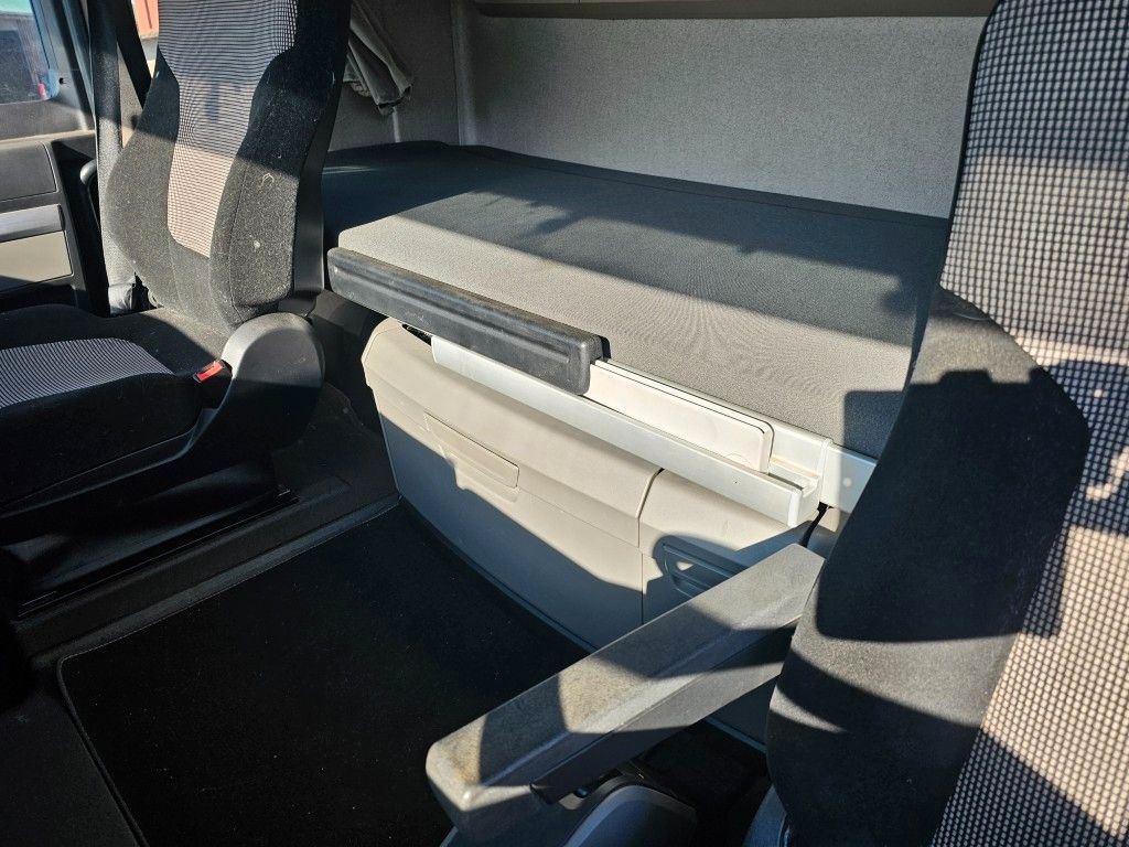 Fahrzeugabbildung MAN 18.510 TGX mit Drum Kompressor + 2 Kreis Hydr.