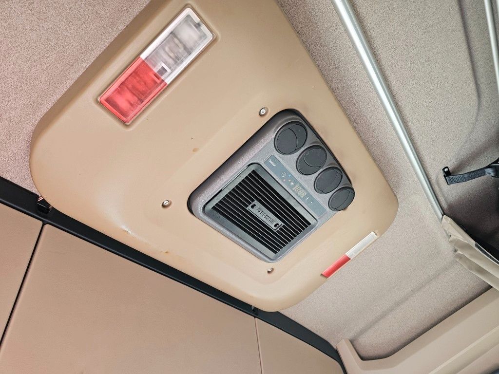 Fahrzeugabbildung MAN 18.510 TGX mit Drum Kompressor + 2 Kreis Hydr.
