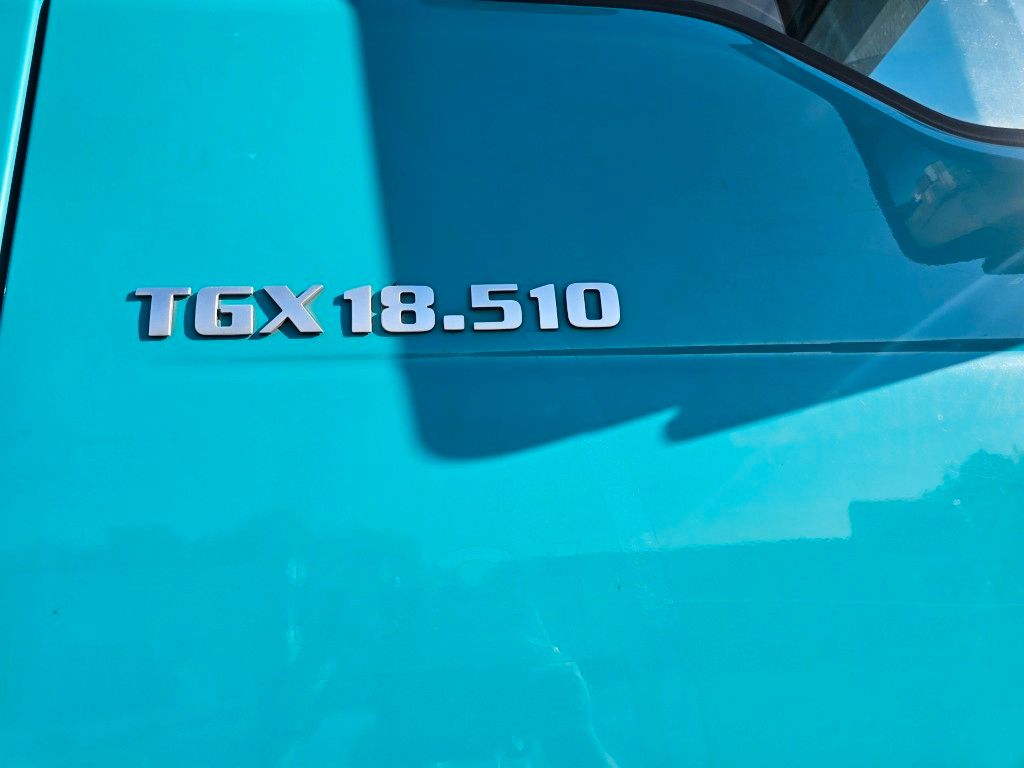 Fahrzeugabbildung MAN 18.510 TGX mit Drum Kompressor + 2 Kreis Hydr.