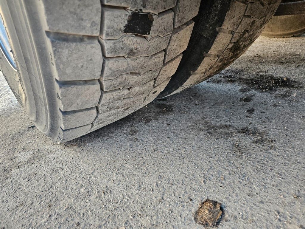 Fahrzeugabbildung MAN 18.510 TGX mit Drum Kompressor + 2 Kreis Hydr.