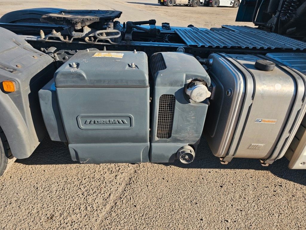 Fahrzeugabbildung MAN 18.510 TGX mit Drum Kompressor + 2 Kreis Hydr.
