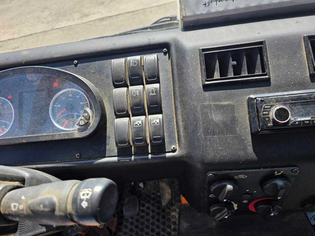 Fahrzeugabbildung Andere Aebi 4x4, 720,740,750 3-S-Kipper, Kommunal Anbau