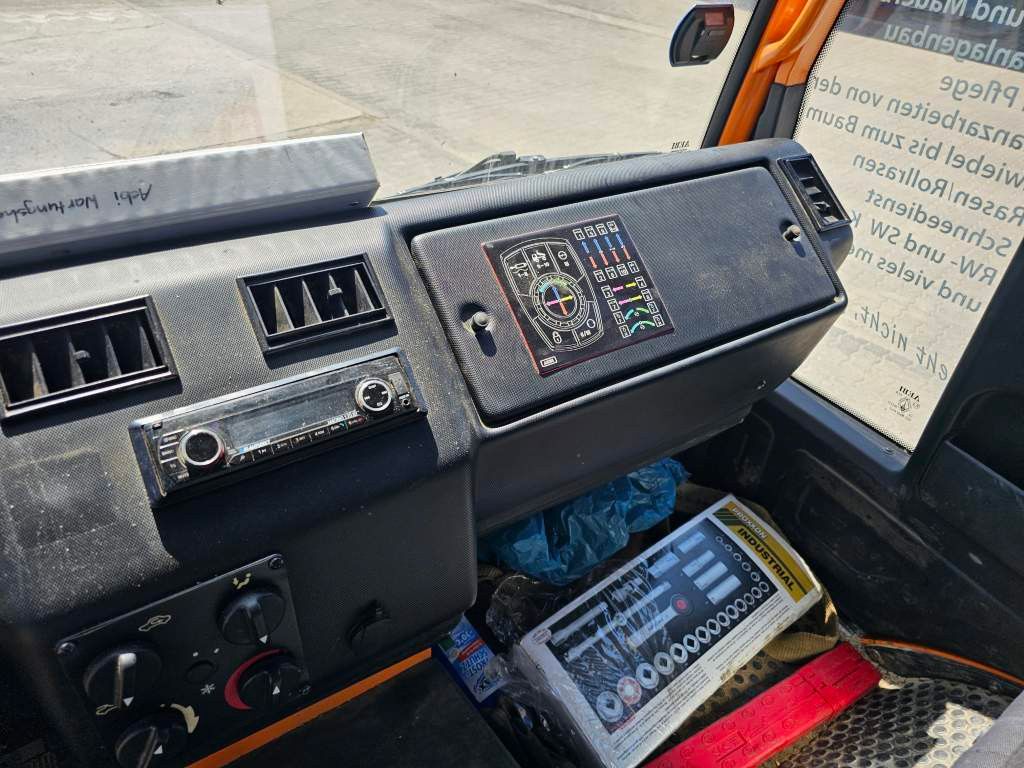 Fahrzeugabbildung Andere Aebi 4x4, 720,740,750 3-S-Kipper, Kommunal Anbau