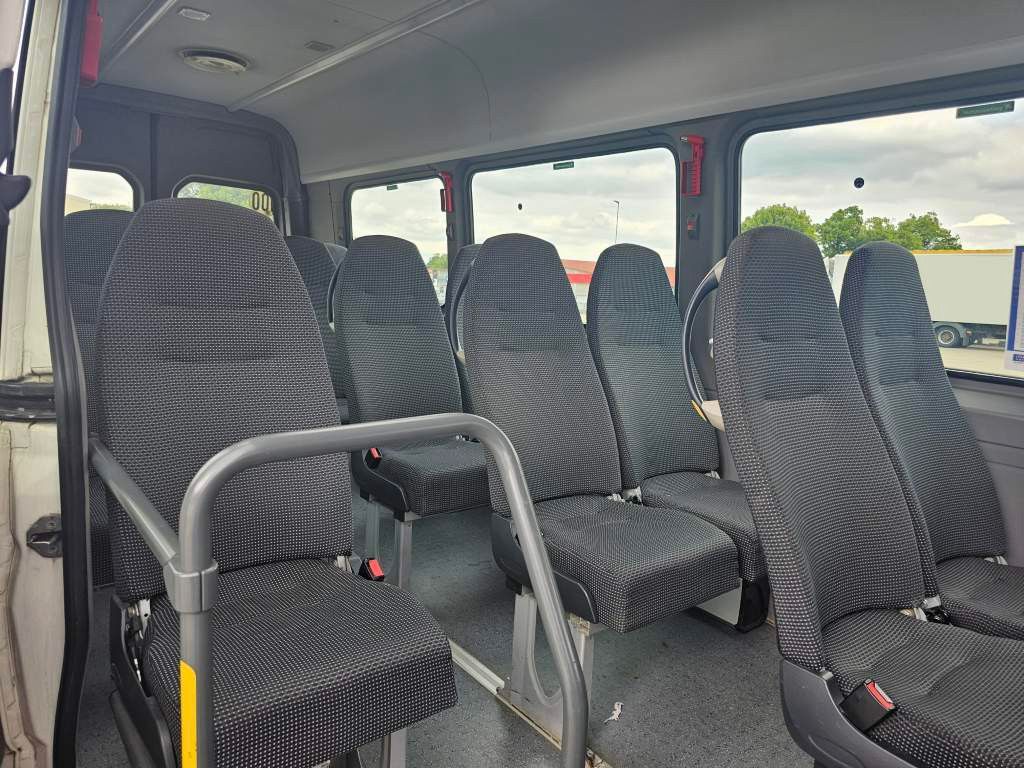 Fahrzeugabbildung Mercedes-Benz Transfer 45, Sprinter 516 CDI, hydr. Tür, 16+1