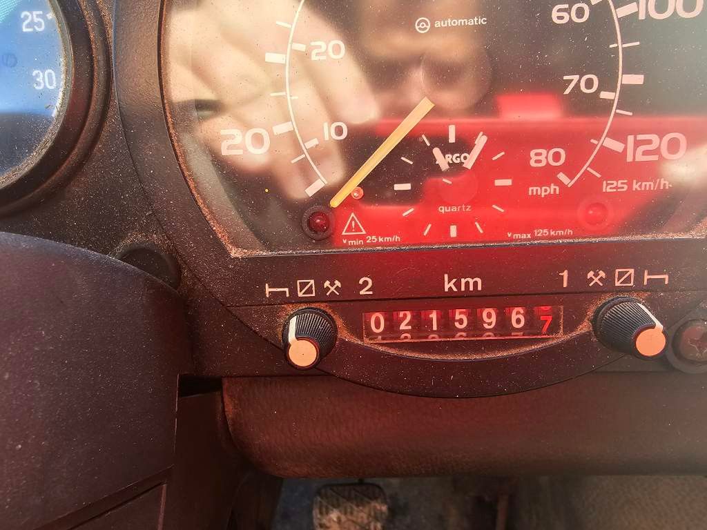 Fahrzeugabbildung Unimog U 1600 Zweis-Wege-Fahrzeug, neues Getriebe
