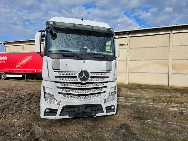 Fahrzeugabbildung Mercedes-Benz 1843 LL, Dachsp,Seitenfender,2 Tanks,Retarder