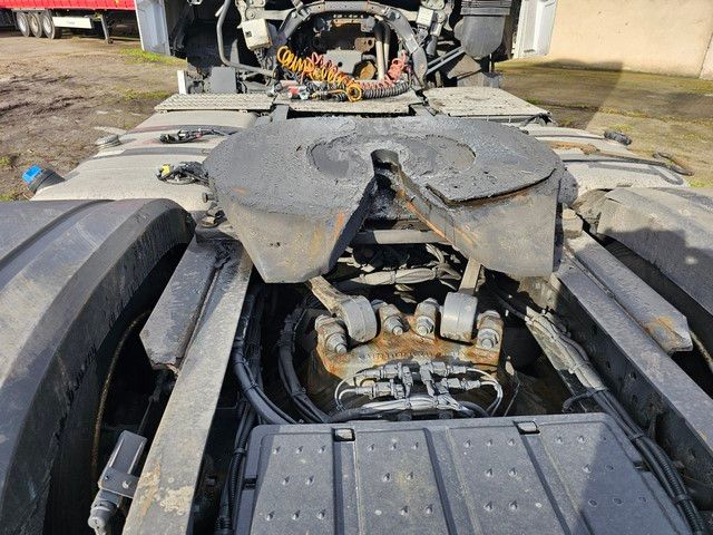Fahrzeugabbildung Mercedes-Benz 1843 LL, Dachsp,Seitenfender,2 Tanks,Retarder