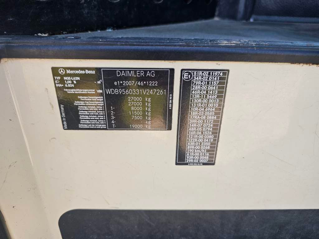 Fahrzeugabbildung Mercedes-Benz 2630, 21 cbm, 2 Kammern,  Euro 6, Diesel