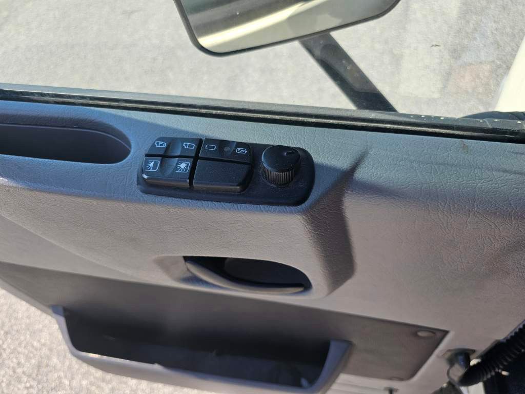 Fahrzeugabbildung Mercedes-Benz 2630, 21 cbm, 2 Kammern,  Euro 6, Diesel