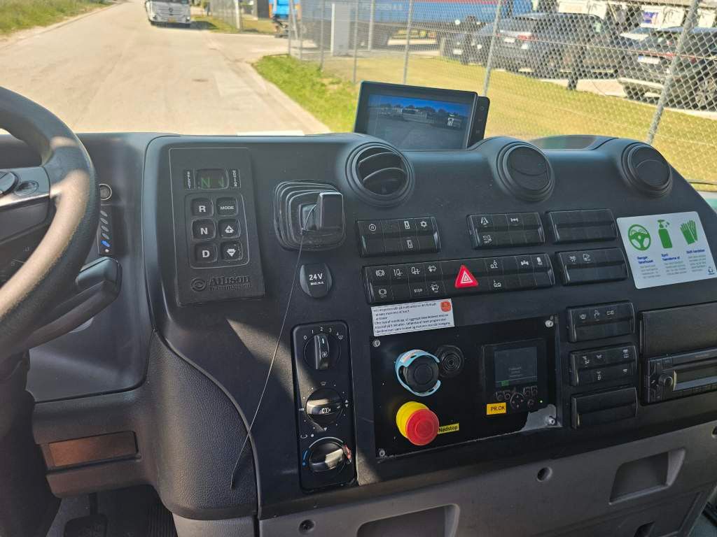 Fahrzeugabbildung Mercedes-Benz 2630, 21 cbm, 2 Kammern,  Euro 6, Diesel