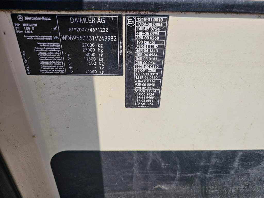 Fahrzeugabbildung Mercedes-Benz 2630, 2 Kammern, 21 cbm , Euro 6, Diesel