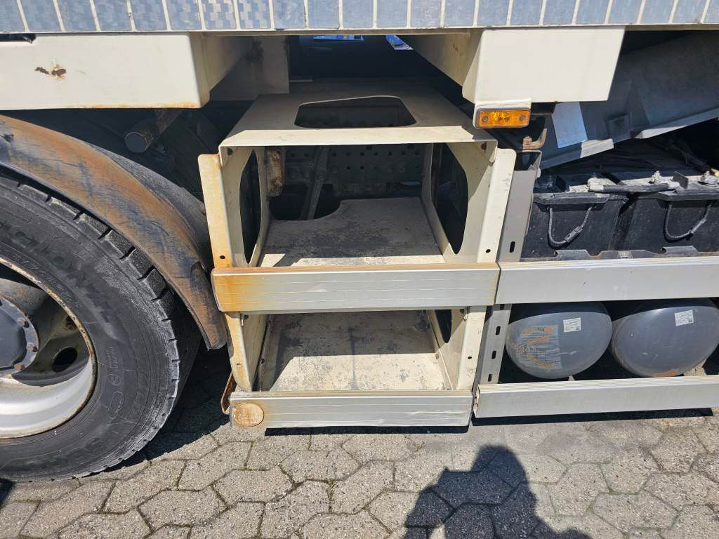 Fahrzeugabbildung Mercedes-Benz 2630, 2 Kammern, 21 cbm , Euro 6, Diesel