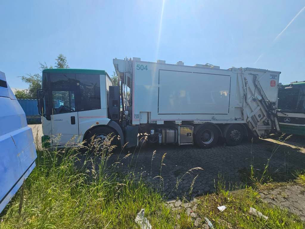 Fahrzeugabbildung Mercedes-Benz 2630, 2 Kammern, 21 cbm , Euro 6, Diesel