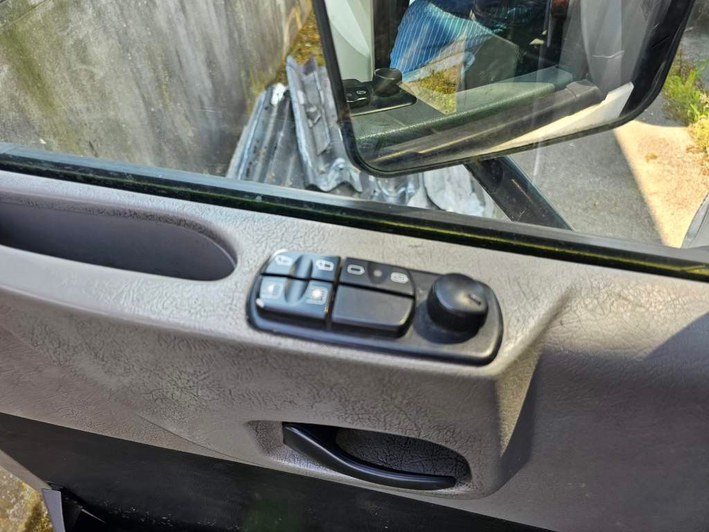 Fahrzeugabbildung Mercedes-Benz 2630, 2 Kammern, 21 cbm, Euro 6, Diesel