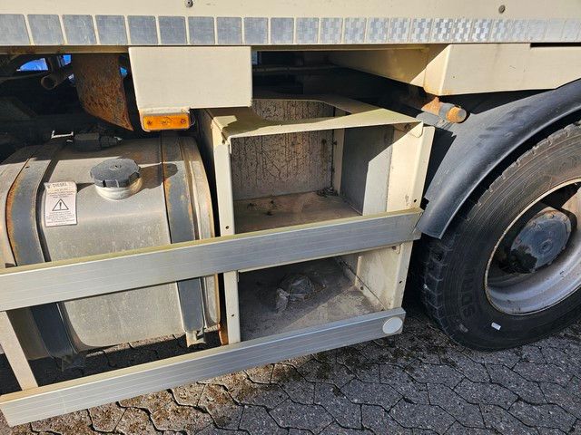 Fahrzeugabbildung Mercedes-Benz 2630, 2 Kammern, 21 cbm, Euro 6, Diesel