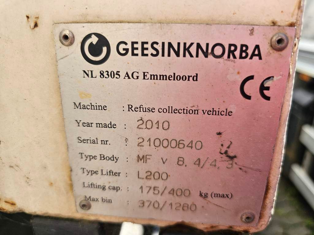 Fahrzeugabbildung Mercedes-Benz 1524, 2 Kammern, Geesink-Norba, Diesel