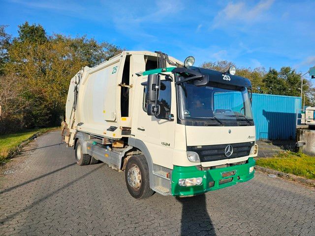 Fahrzeugabbildung Mercedes-Benz 1524, 2 Kammern, Geesink-Norba, Diesel