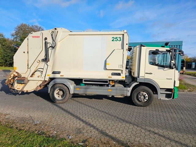 Fahrzeugabbildung Mercedes-Benz 1524, 2 Kammern, Geesink-Norba, Diesel