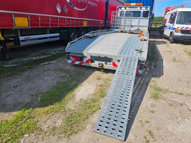 Fahrzeugabbildung MAN 8.240 TGL, Ausziehrampen, Seilwinde