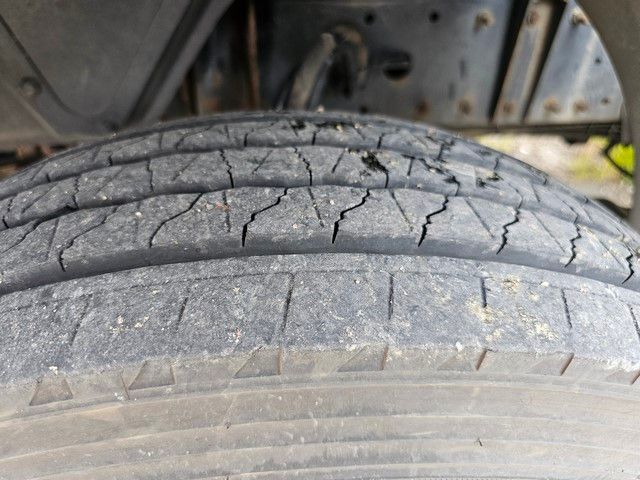 Fahrzeugabbildung MAN 8.240 TGL, Ausziehrampen, Seilwinde