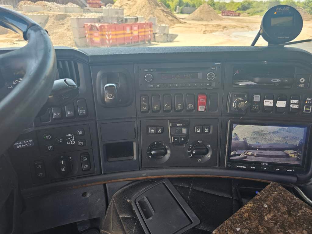 Fahrzeugabbildung Scania P 400, Retarder, Winde, NTM 20 cbm , Klima