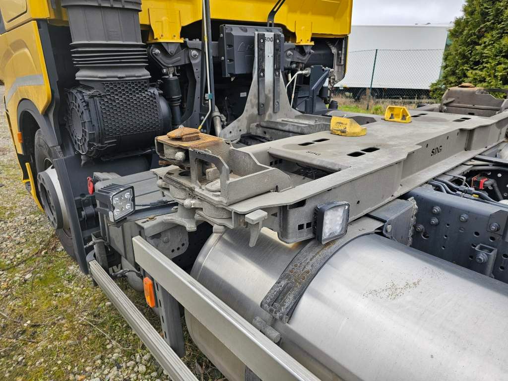 Fahrzeugabbildung Iveco 460 S-Way LNG Multiwechsler/3.Achse drehbar+Lift