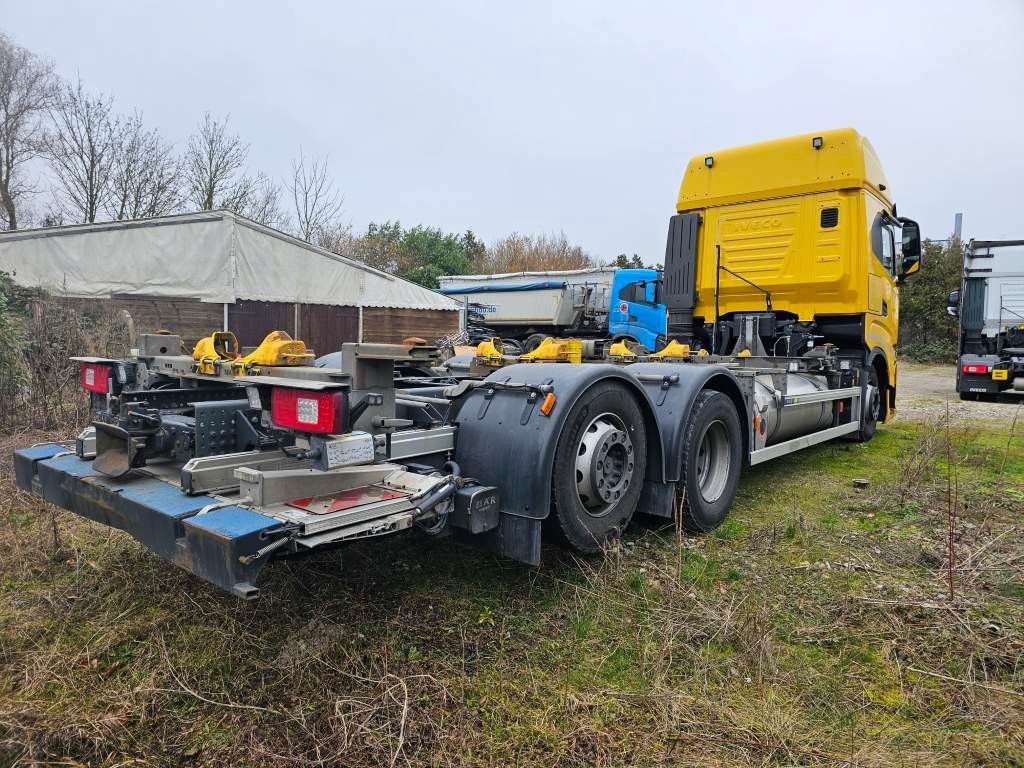 Fahrzeugabbildung Iveco 460 S-Way LNG Multiwechsler/3.Achse drehbar+Lift